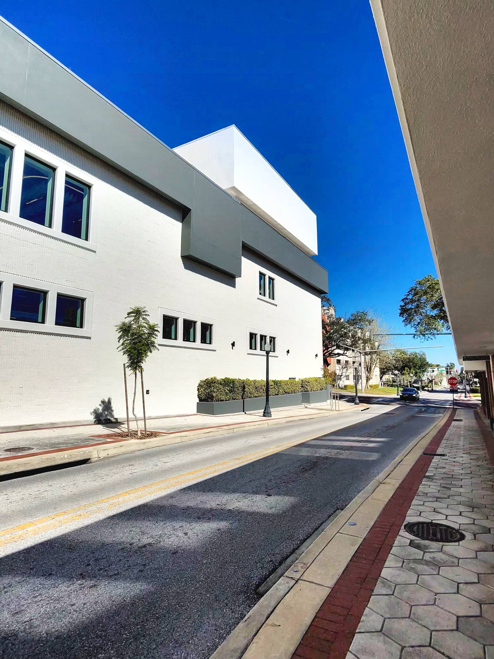Publix DT01 Corporate glazing project photo