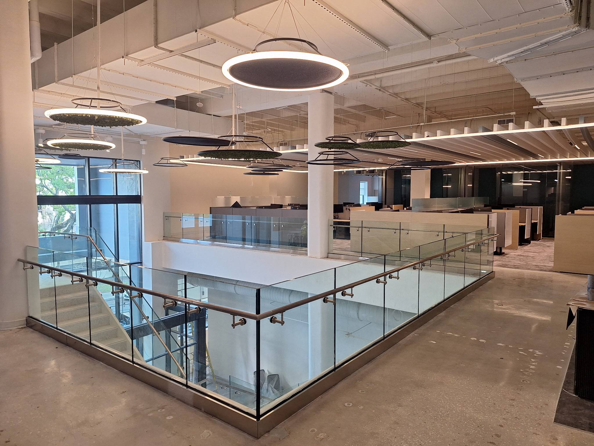 Publix DT01 Corporate glazing project photo